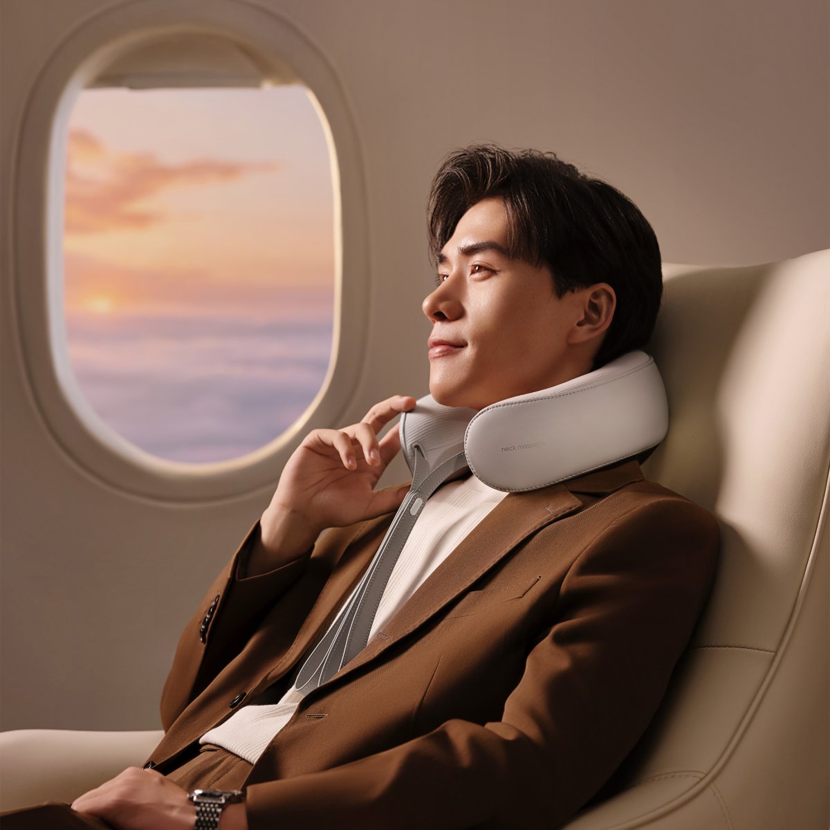 Breo - D5 Premium Neck Massager